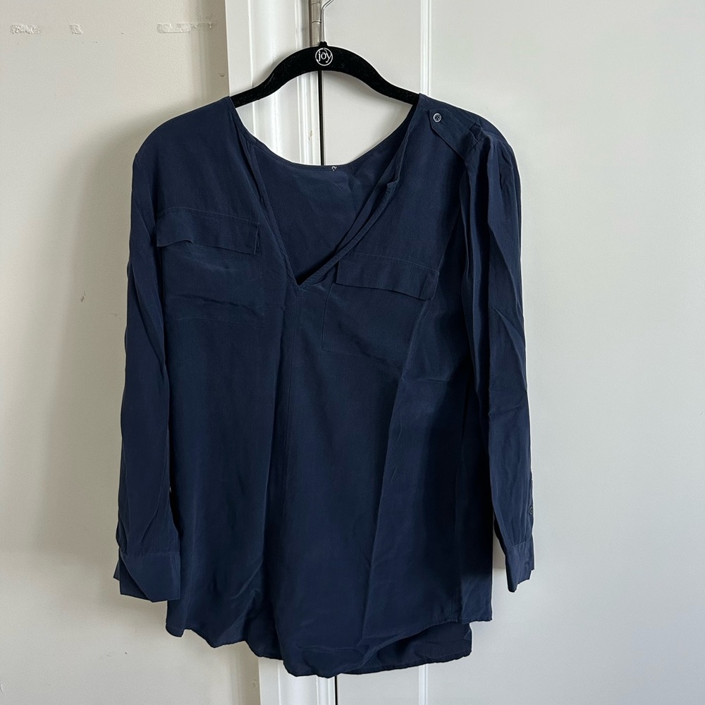 navy blue long sleeve t shirt